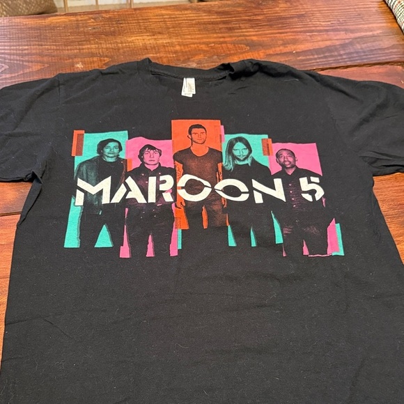 American Apparel Black Maroon 5 Graphic Tee - Picture 1 of 4